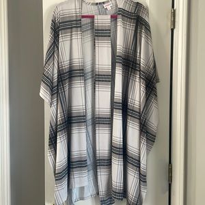 Lularoe Savannah Wrap w/Belt - WORN ONCE Size S/M